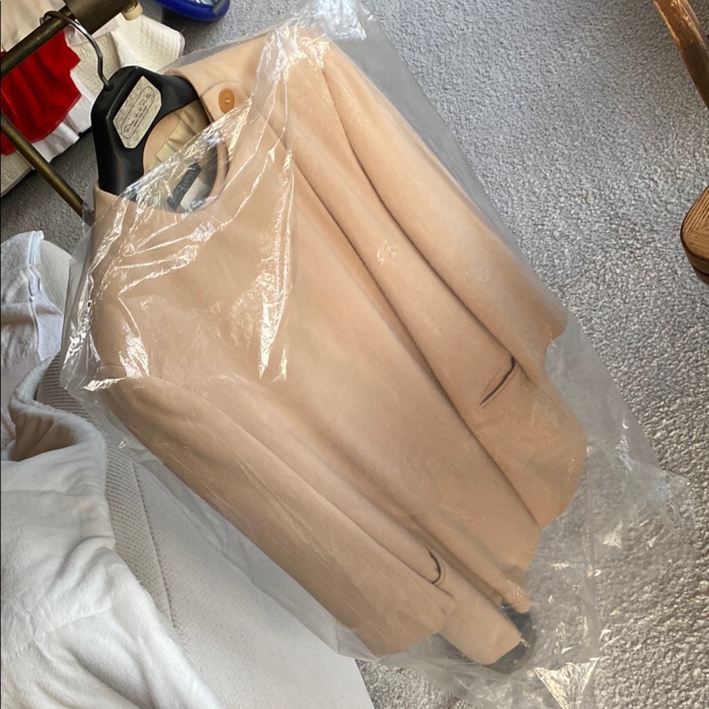 Giorgio Armani, Made in Italy, Elegant Tan Blazer, Vintage RARE